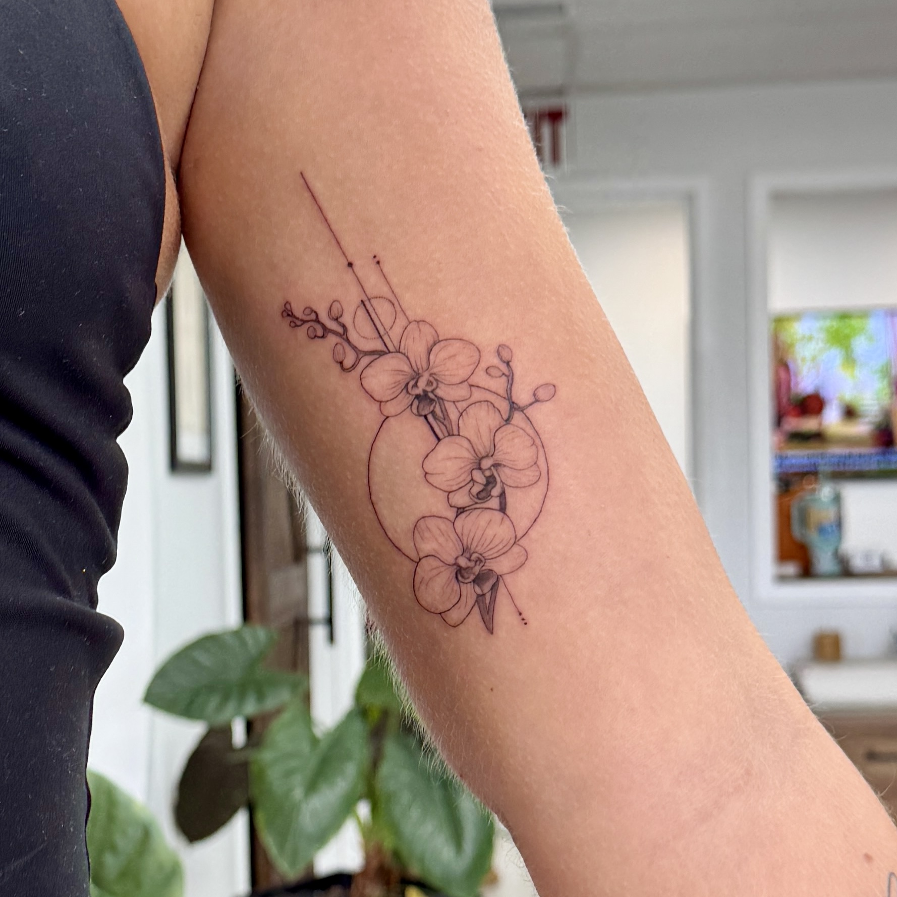 Hummingbird with florals