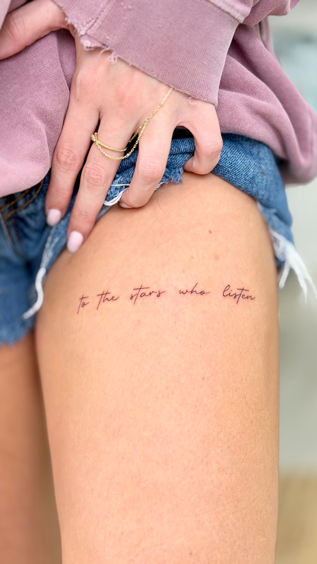 Fine Line Details tattoo style